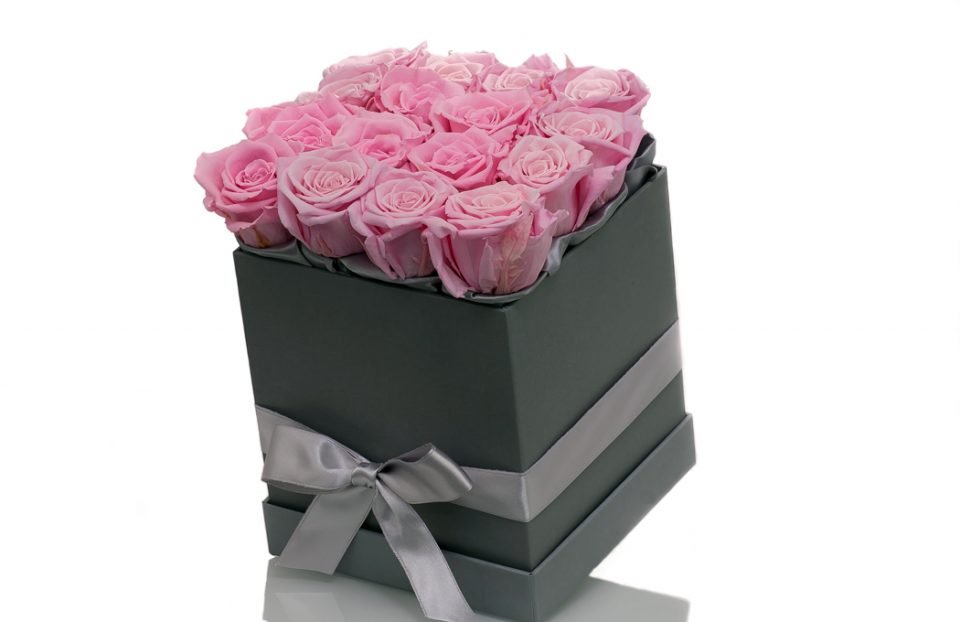 Pink Infinity-Roses -in-a-Square-Box